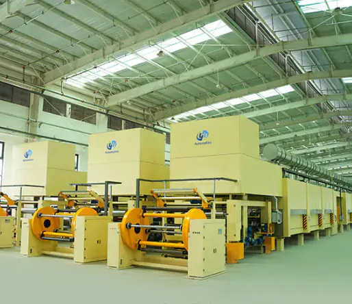 Tindakan pencegahan apa yang harus diambil saat menggunakan peralatan pembuat lem?